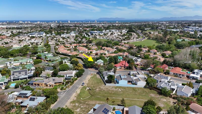 4 Bedroom Property for Sale in Somerset West Western Cape